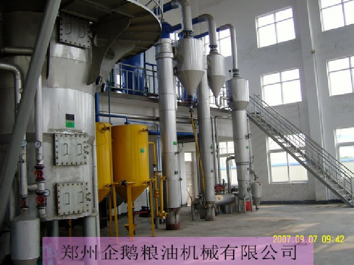 浸出油設(shè)備，浸出油設(shè)備哪家好，小型浸出設(shè)備，浸出器